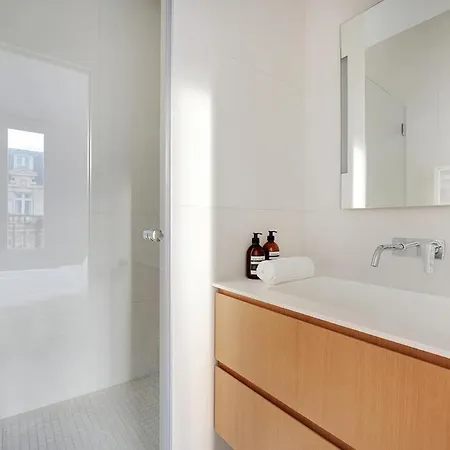 Stunning 4br8p In Champs-elysees-