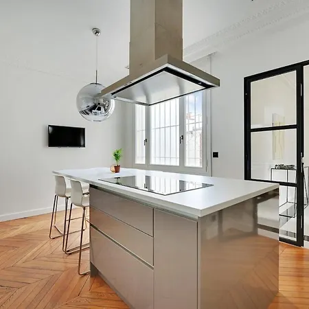 Stunning 4br8p In Champs-elysees- París